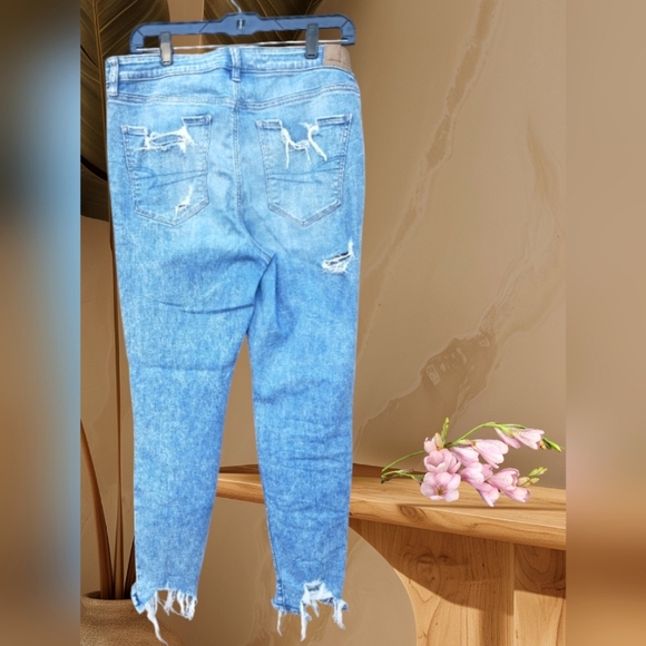 New Without Tag. PAmerican Eagle Blue Jeans - Picture 3 of 6